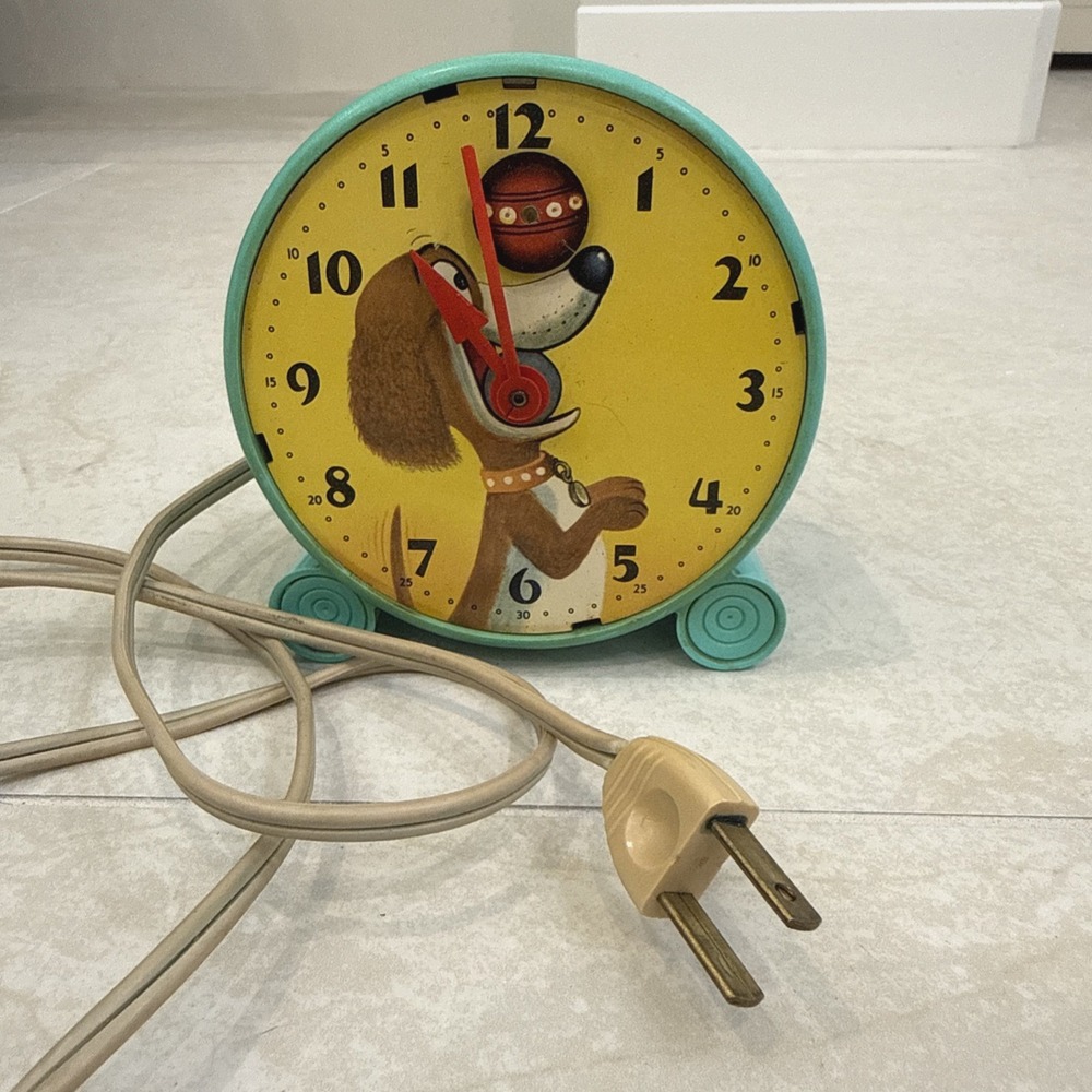 VTG 1950 General Electric "Trixie" Animated Dog Bouncing Ball Clock Model 8H28S*